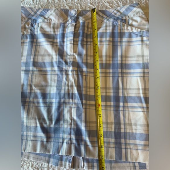 Izod Womens Golf Skort Size 8 Plaid Blue and White Pickle Ball - Picture 7 of 10